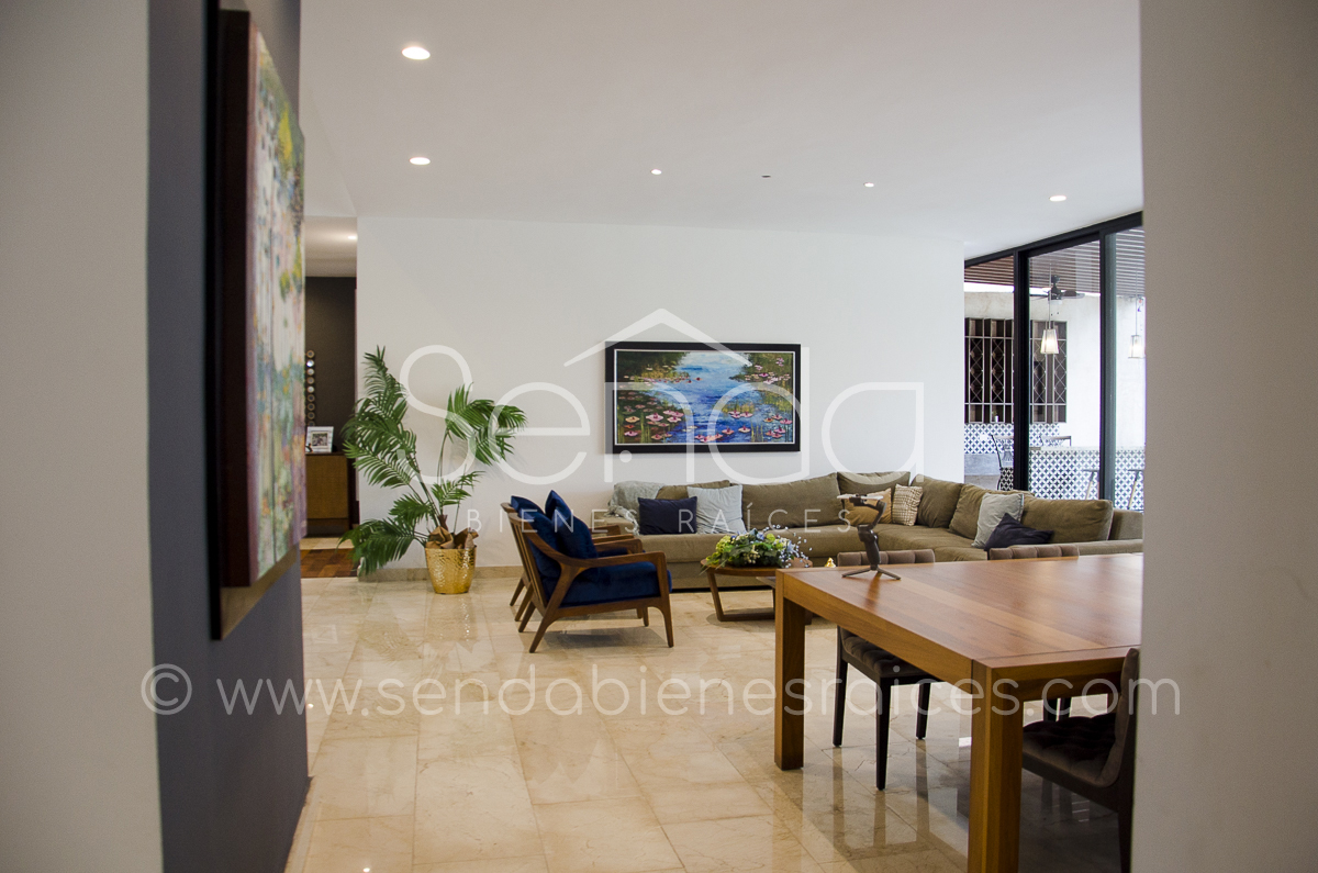 2019-12-03_23_15_56_19KG-38 Casa en venta en La Ceiba -9.jpg